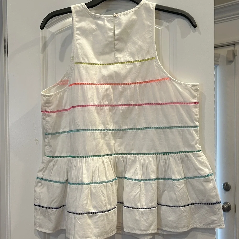 crown & ivy White Simple Women's Top - Picture 4 of 4